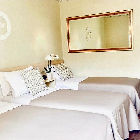 Hotel Apollo Ричоне Екстериор снимка
