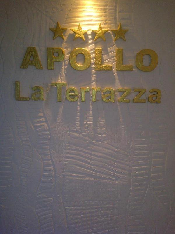 Hotel Apollo Ричоне Екстериор снимка